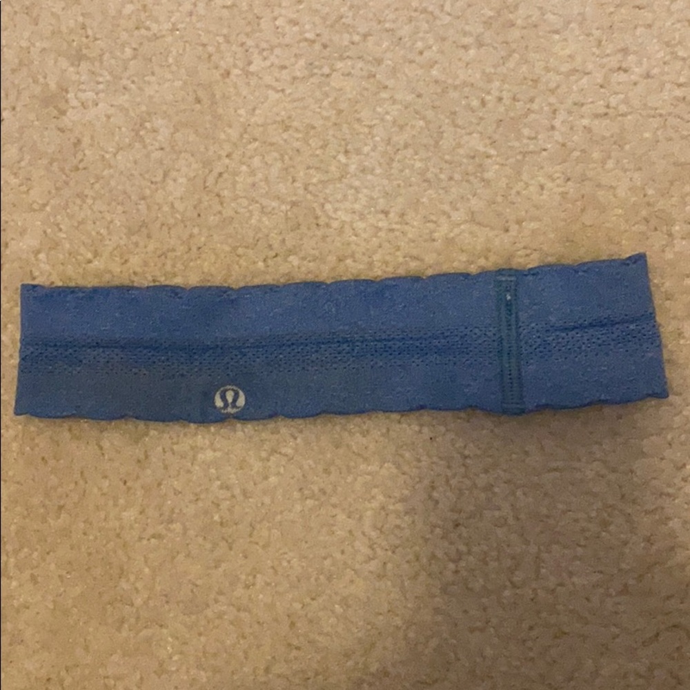 Light blue ruffled lulu headband